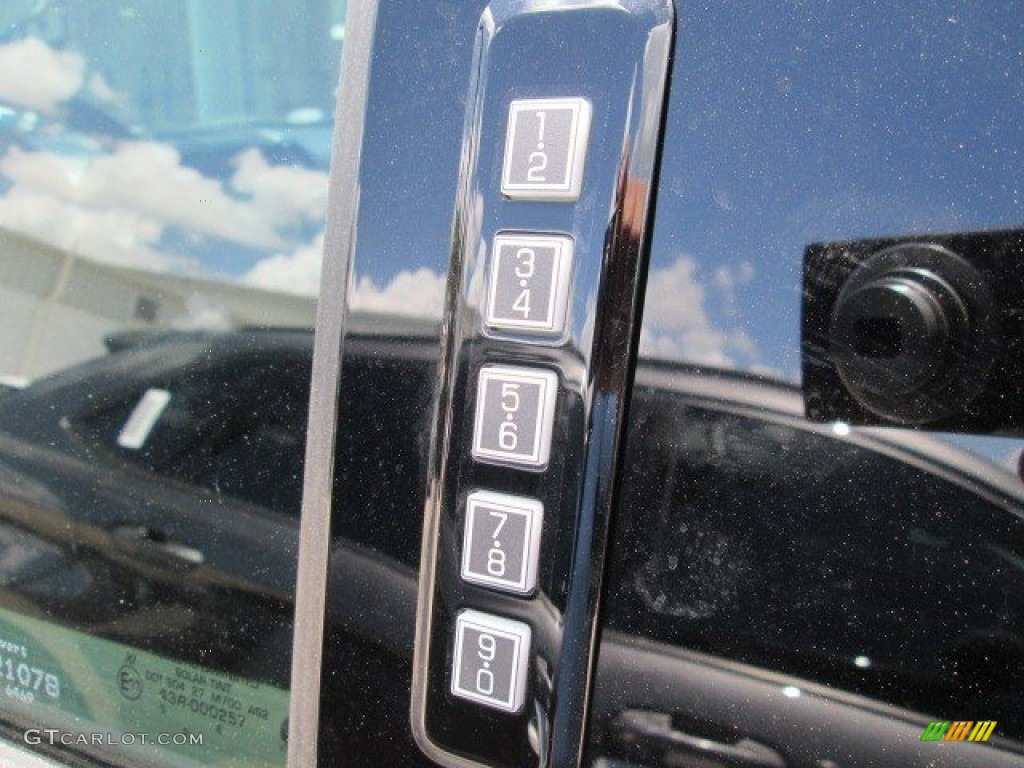 2015 F150 XLT SuperCrew - Magnetic Metallic / Medium Earth Gray photo #24