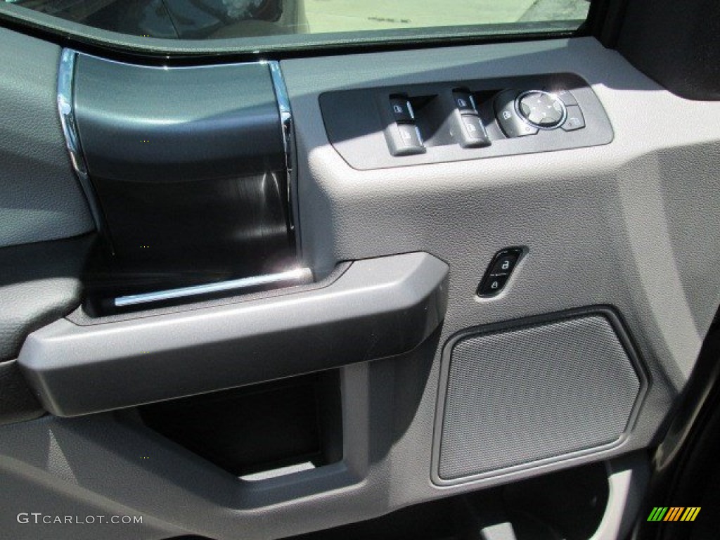 2015 F150 XLT SuperCrew - Magnetic Metallic / Medium Earth Gray photo #27