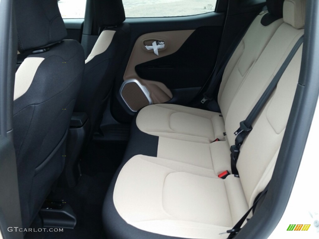 2015 Jeep Renegade Latitude Rear Seat Photos