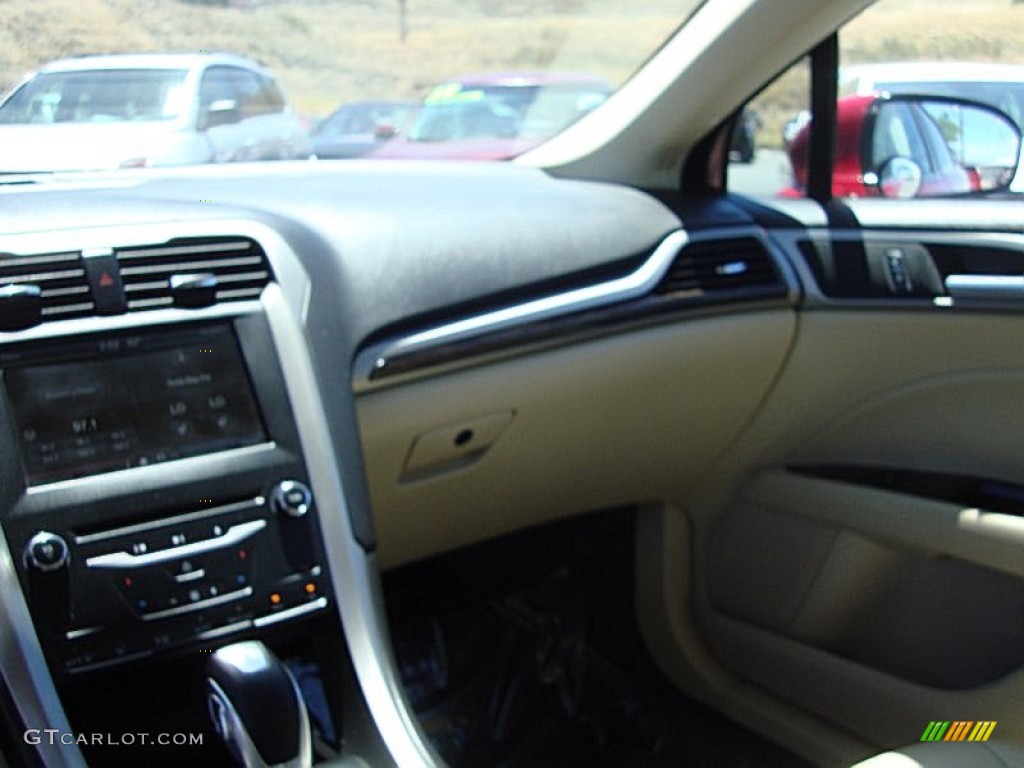 2013 Fusion Hybrid SE - Ruby Red Metallic / Dune photo #15