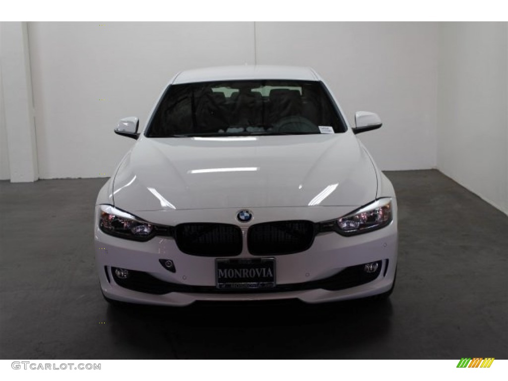 2015 3 Series 320i Sedan - Alpine White / Black photo #3