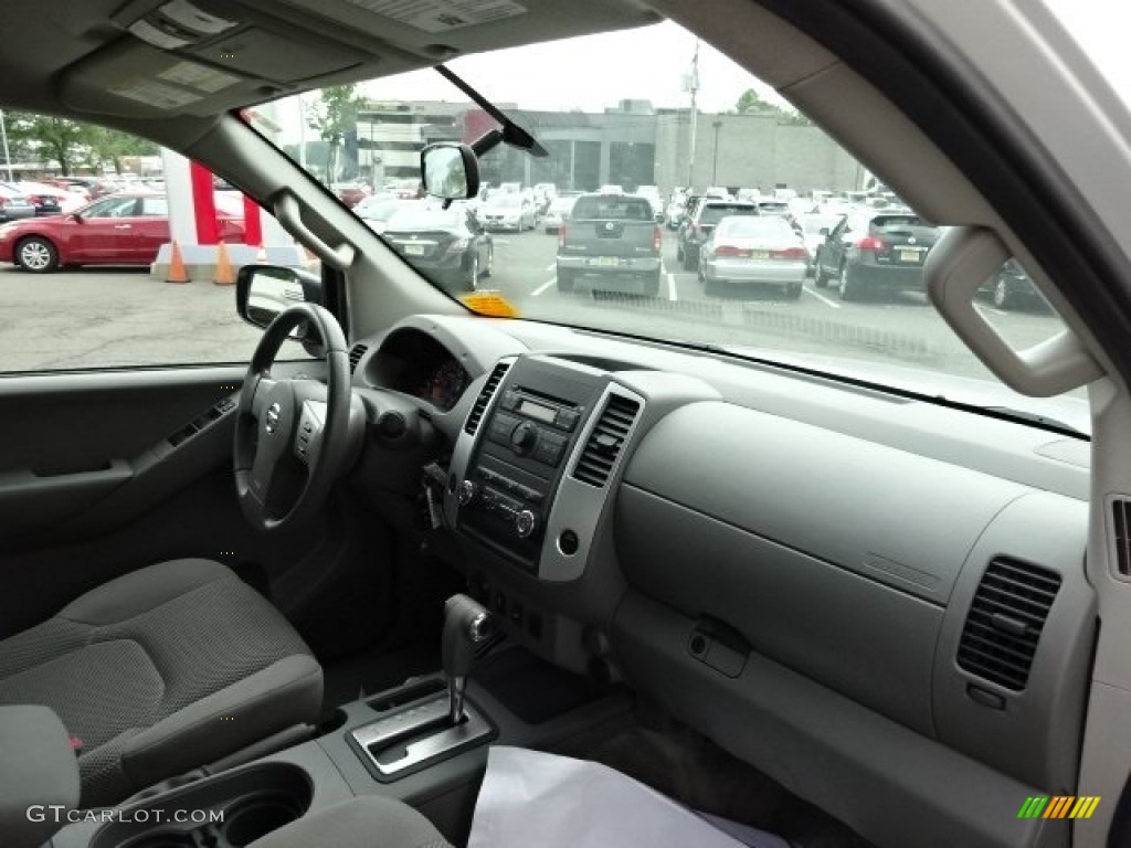 2012 Frontier SV Crew Cab 4x4 - Brilliant Silver Metallic / Steel photo #16