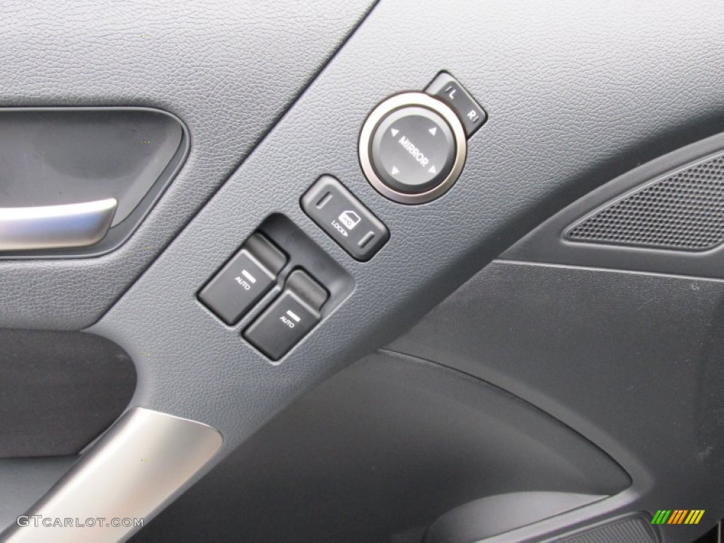 2015 Genesis Coupe 3.8 - Caspian Black / Black photo #19