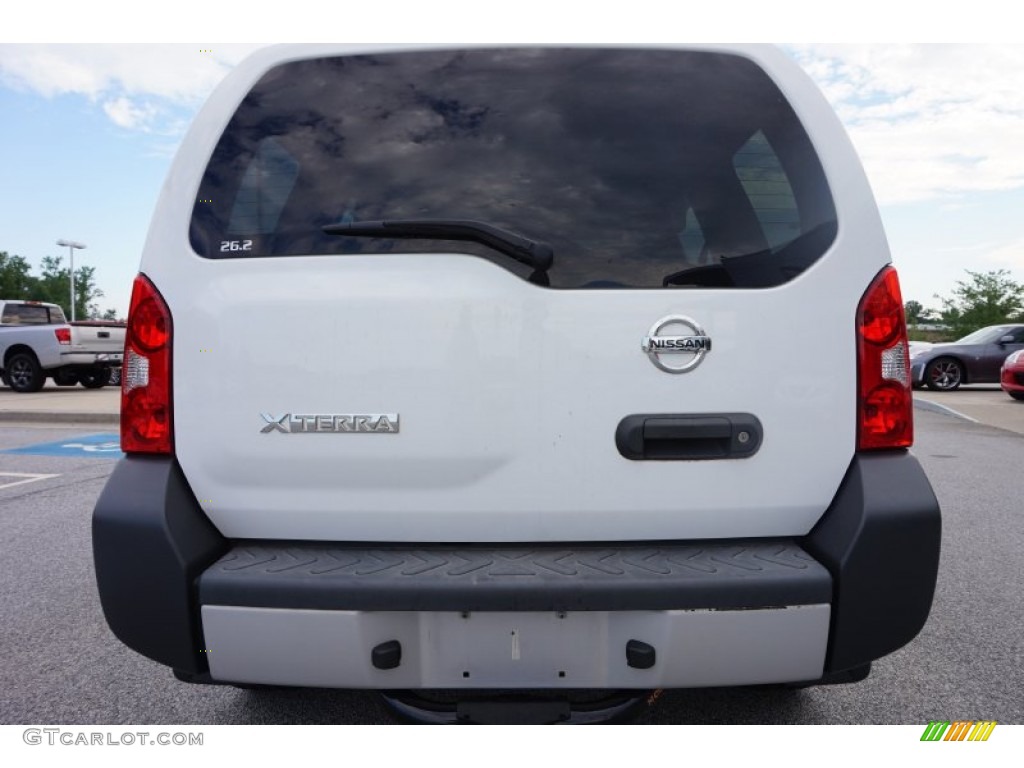 2010 Xterra S - Avalanche White / Gray photo #4