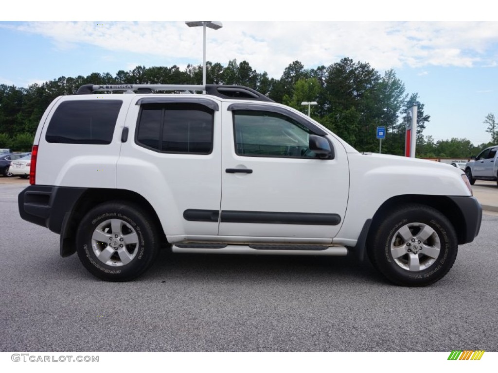 2010 Xterra S - Avalanche White / Gray photo #6