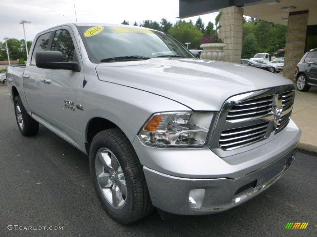 2014 1500 SLT Crew Cab 4x4 - Bright Silver Metallic / Black/Diesel Gray photo #3