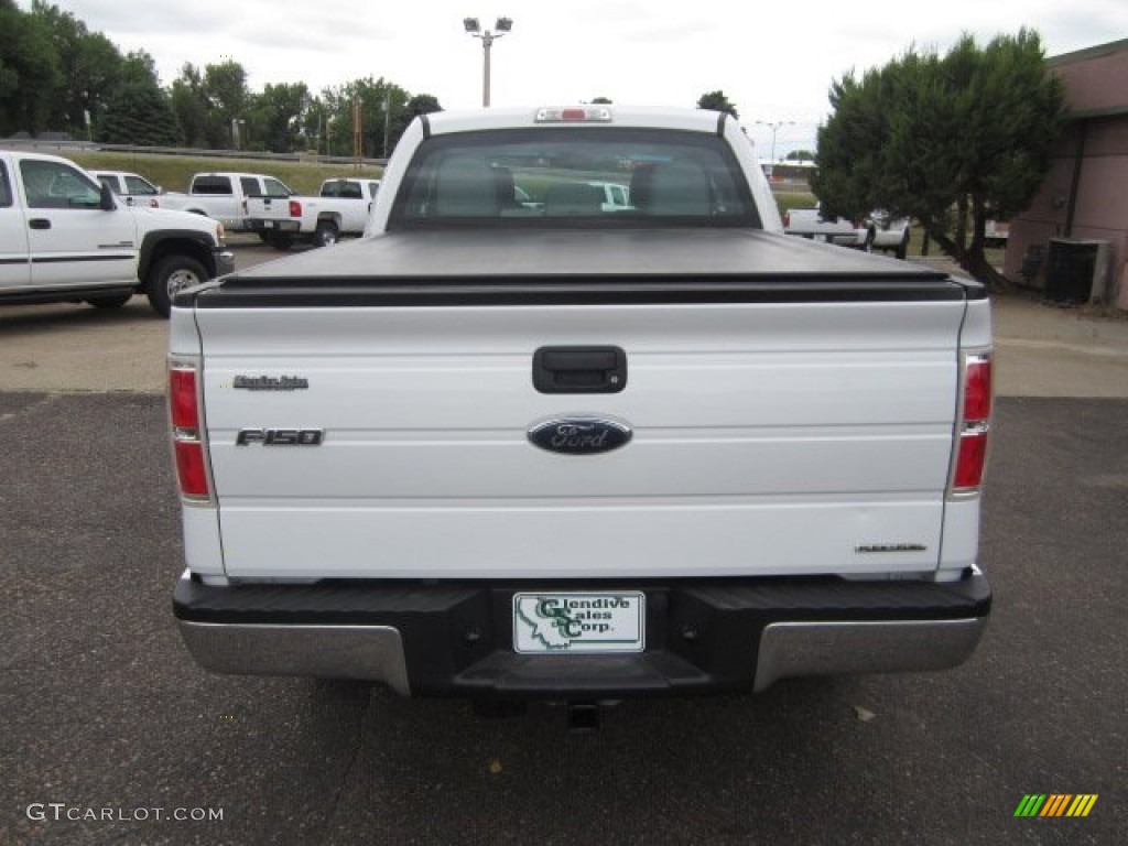 2011 F150 XL SuperCab 4x4 - Oxford White / Steel Gray photo #6