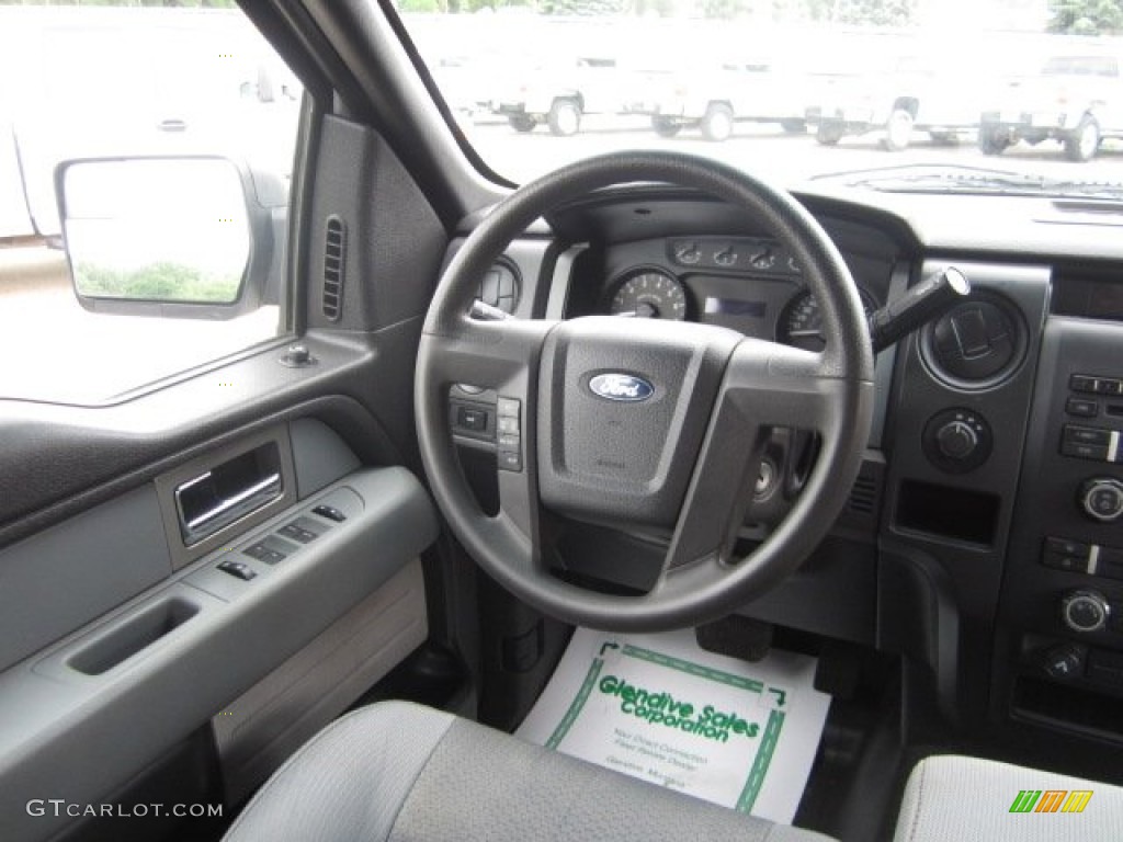 2011 F150 XL SuperCab 4x4 - Oxford White / Steel Gray photo #22