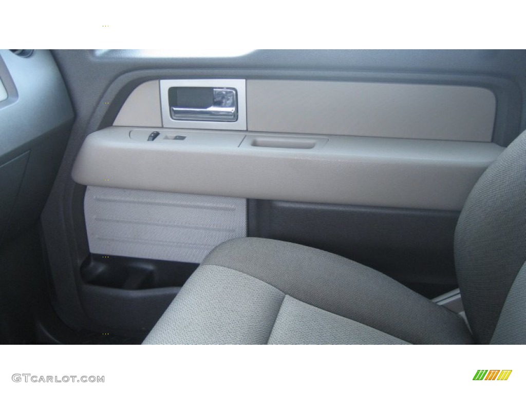 2010 F150 XL SuperCrew 4x4 - Ingot Silver Metallic / Medium Stone photo #25