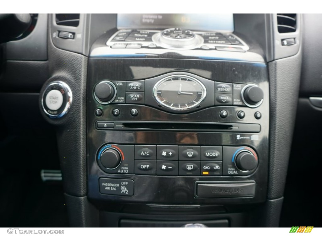 2009 FX 35 AWD - Umbria Twilight / Graphite photo #30