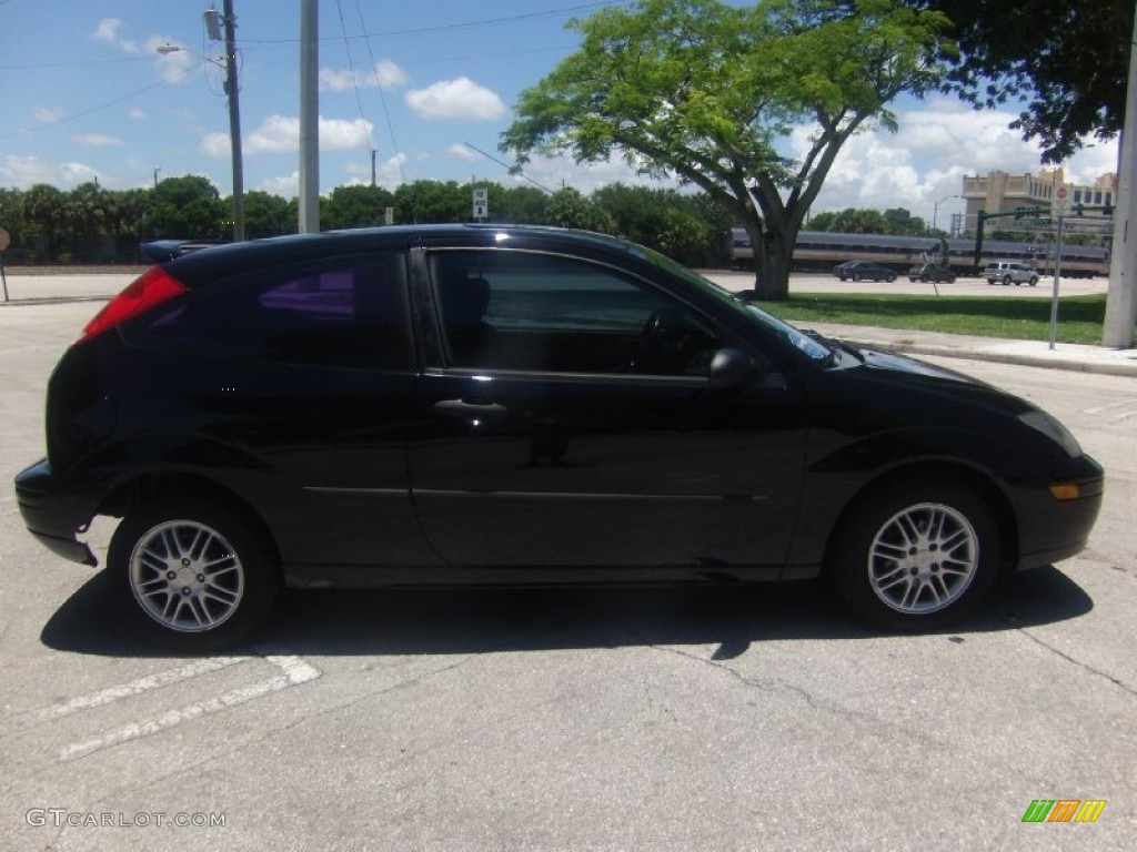 2003 Focus ZX3 Coupe - Pitch Black / Dark Charcoal photo #6