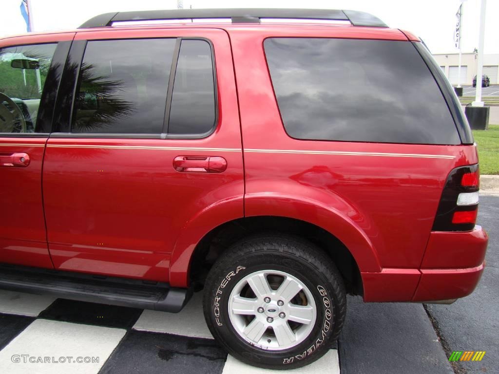 2008 Explorer XLT 4x4 - Redfire Metallic / Camel photo #25