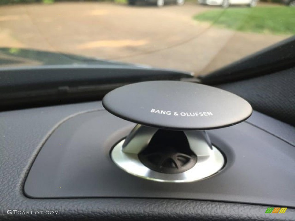 2014 Audi RS 7 4.0 TFSI quattro Audio System Photos