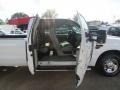 Oxford White - F250 Super Duty XLT SuperCab Photo No. 40