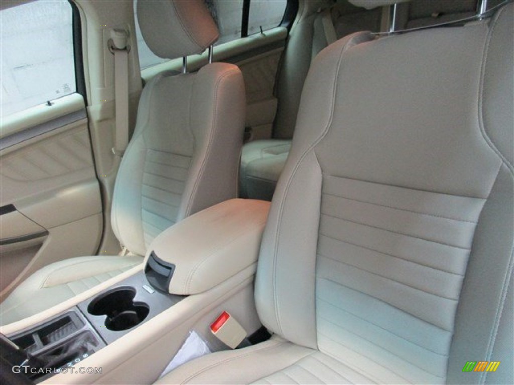 2015 Taurus SE - Oxford White / Dune photo #8
