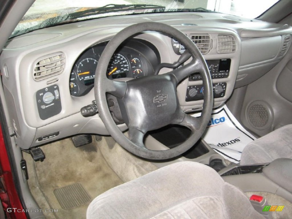 2000 Blazer LS 4x4 - Majestic Red Metallic / Graphite Gray photo #6