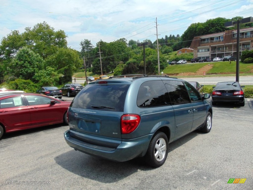 2005 Grand Caravan SXT - Magnesium Pearl / Medium Slate Gray photo #3