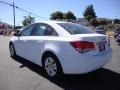 Summit White - Cruze LS Photo No. 5