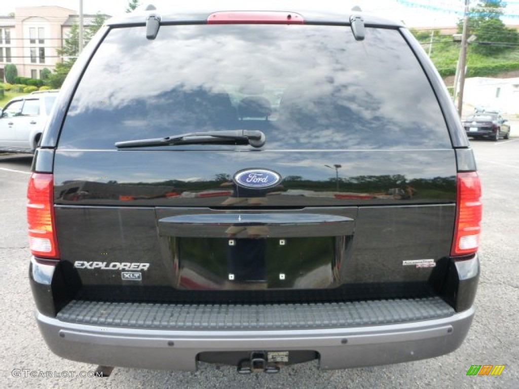 2005 Explorer XLT 4x4 - Black / Midnight Grey photo #3