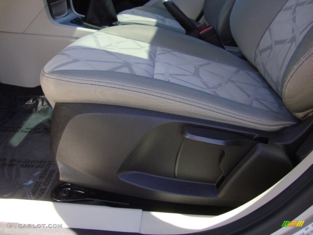 2013 Fiesta SE Hatchback - Ingot Silver / Charcoal Black/Light Stone photo #20