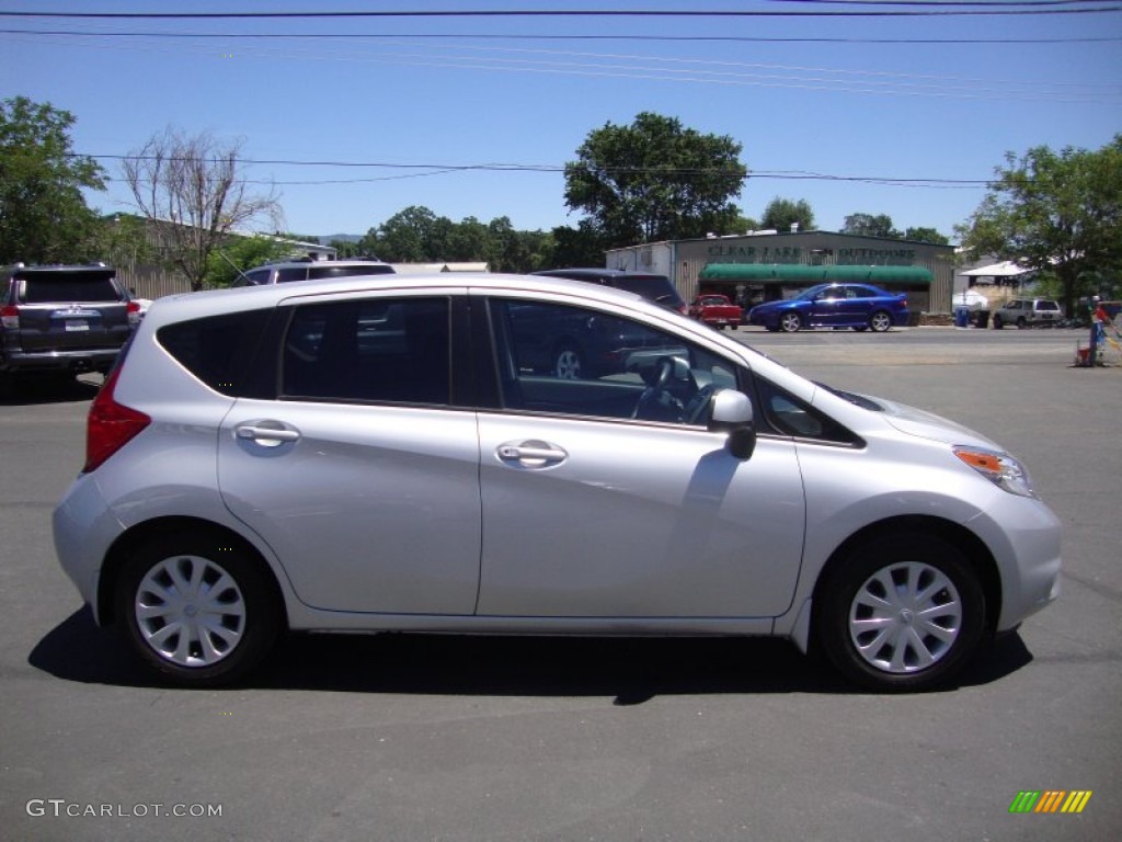 2014 Versa Note S Plus - Brilliant Silver / Charcoal photo #8