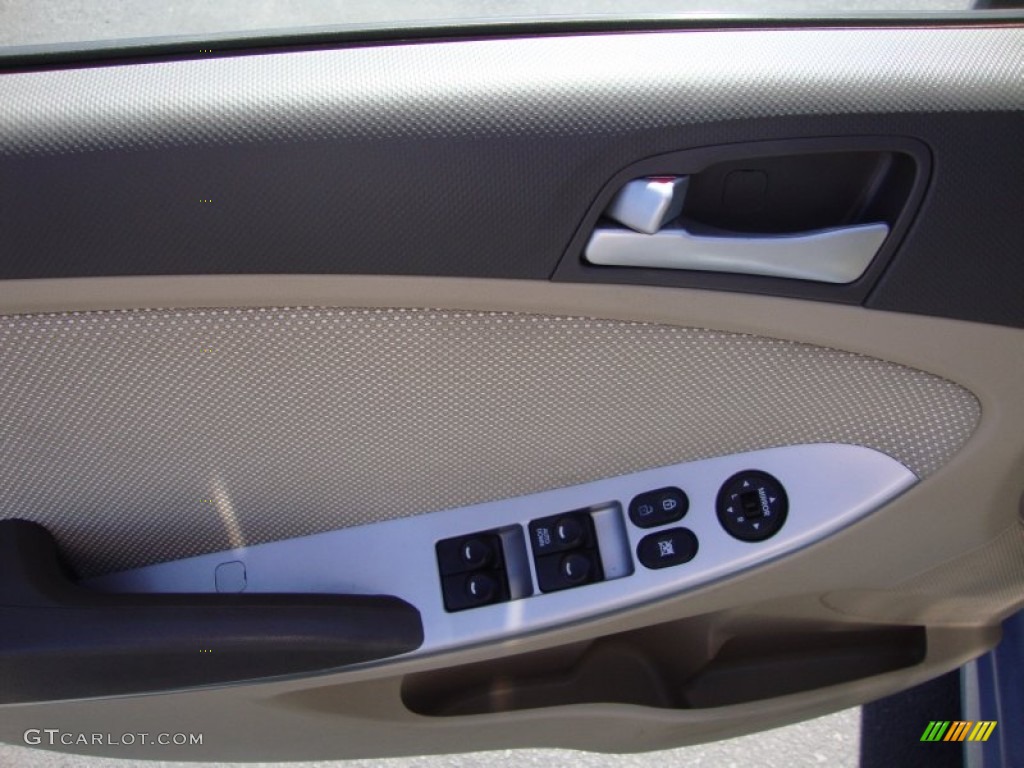 2013 Accent GLS 4 Door - Clearwater Blue / Beige photo #10