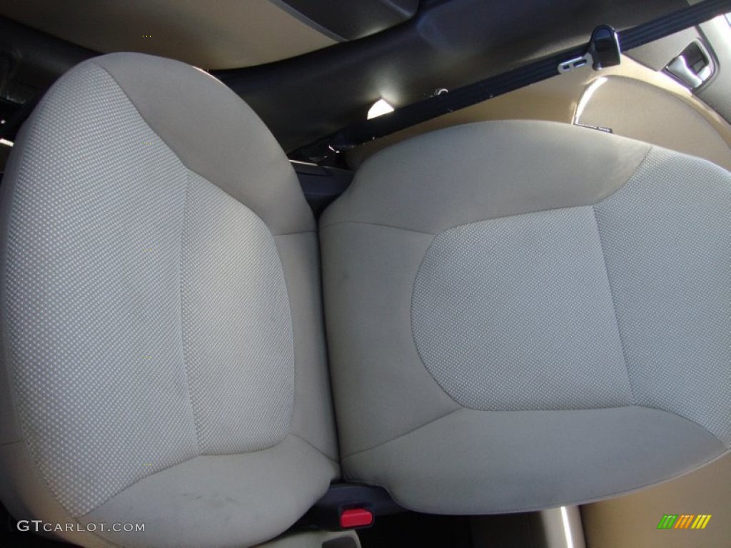 2013 Accent GLS 4 Door - Clearwater Blue / Beige photo #17