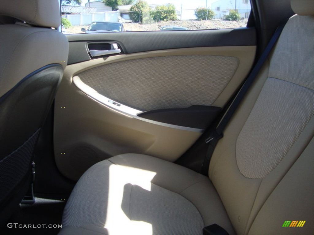 2013 Accent GLS 4 Door - Clearwater Blue / Beige photo #21