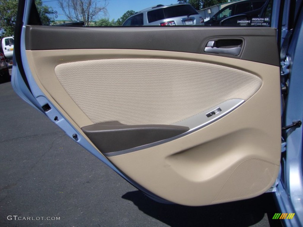 2013 Accent GLS 4 Door - Clearwater Blue / Beige photo #23