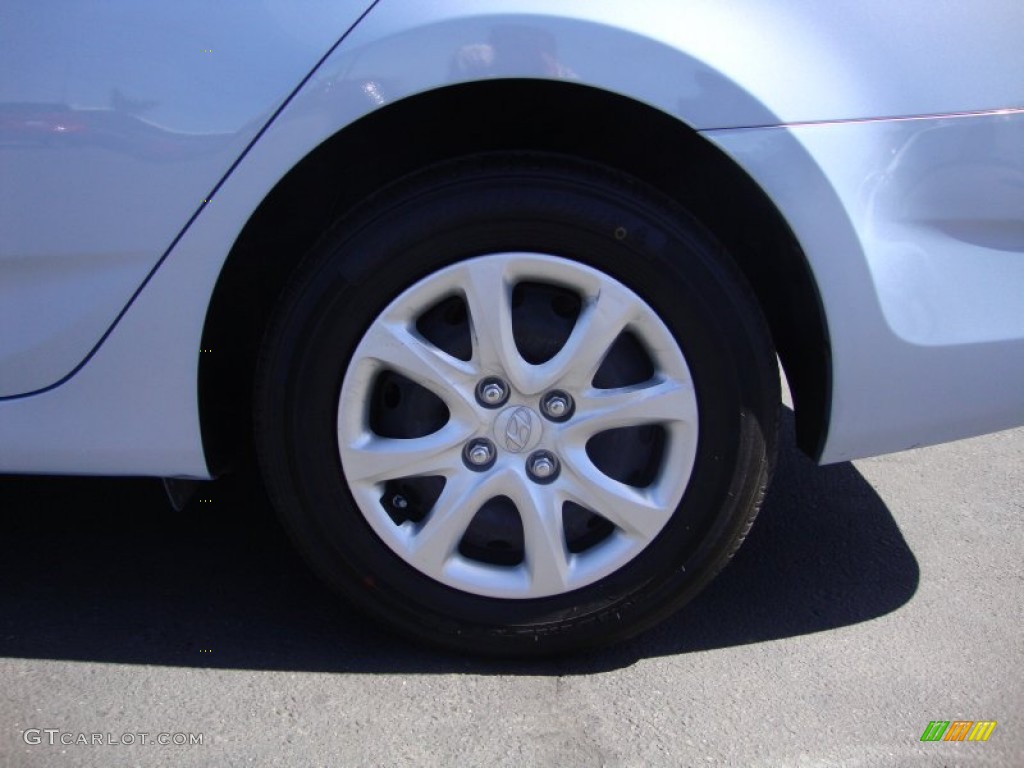 2013 Accent GLS 4 Door - Clearwater Blue / Beige photo #25