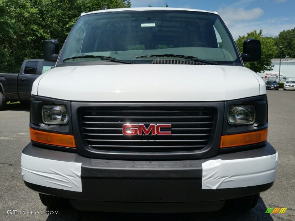 2015 Savana Van 2500 Cargo - Summit White / Medium Pewter photo #2