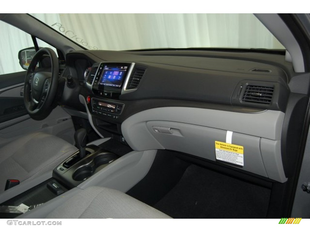 2016 Honda Pilot EX Gray Dashboard Photo #104935371