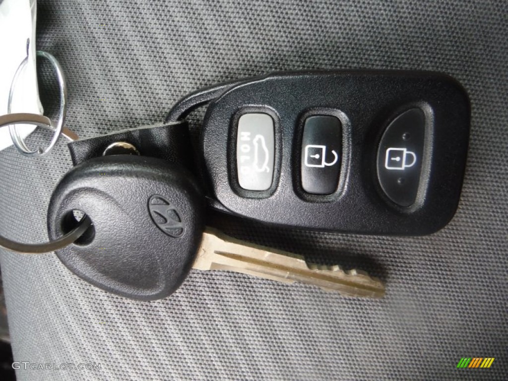 2012 Elantra GLS - Black Diamond / Gray photo #18