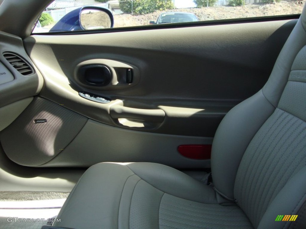 2004 Corvette Convertible - LeMans Blue Metallic / Shale photo #16