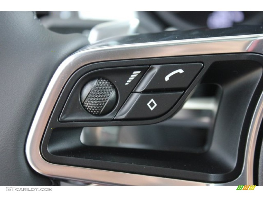 2015 Porsche Macan Turbo Controls Photo #104952906