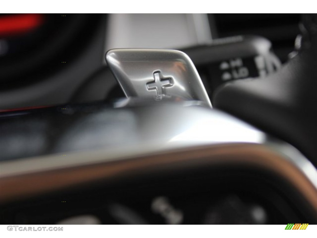 2015 Porsche Macan Turbo Transmission Photos