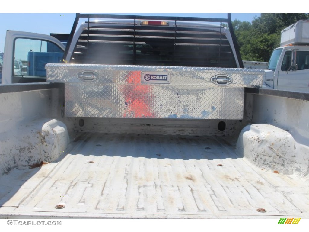 2004 F250 Super Duty XLT SuperCab 4x4 - Oxford White / Medium Flint photo #13