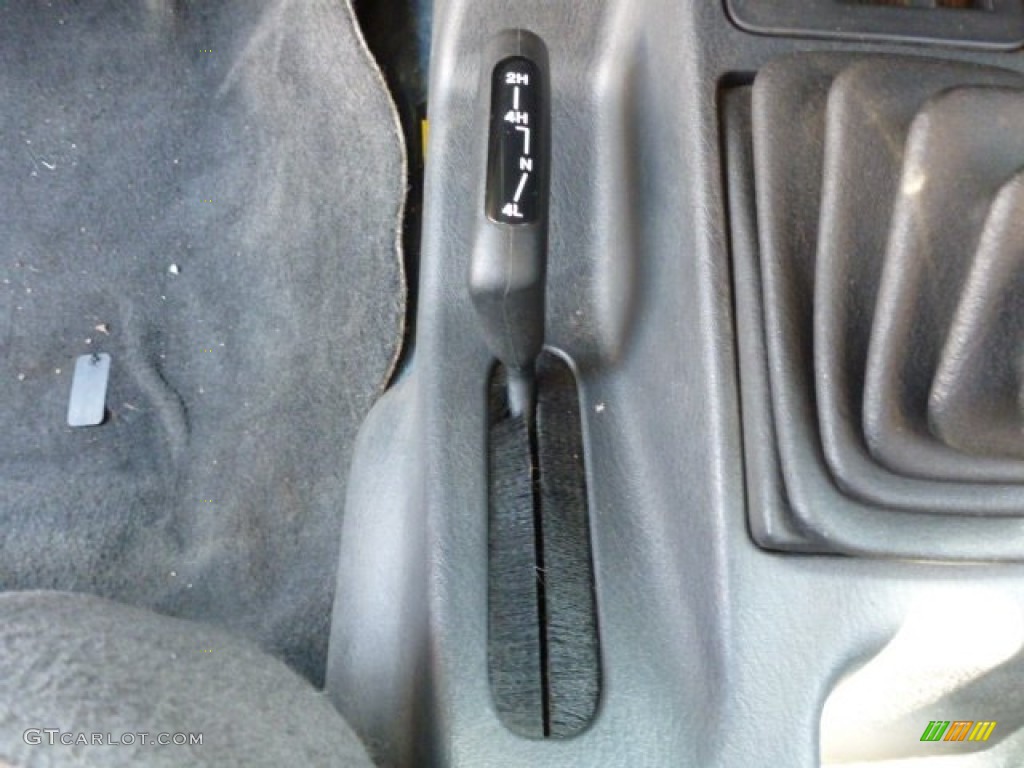 2004 Wrangler X 4x4 - Patriot Blue Pearl / Dark Slate Gray photo #17