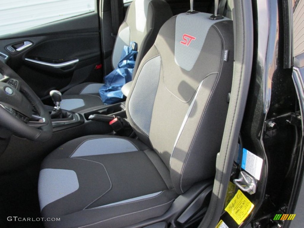 2015 Ford Focus ST Hatchback Front Seat Photo #104965630