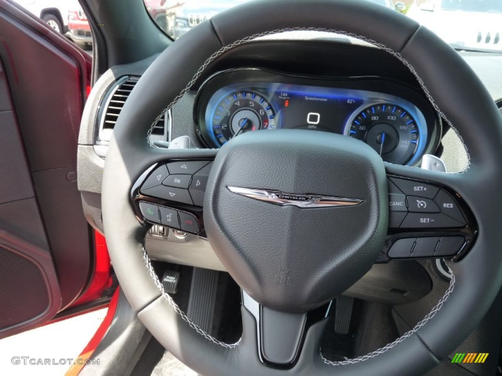 2015 Chrysler 300 S AWD Steering Wheel Photos