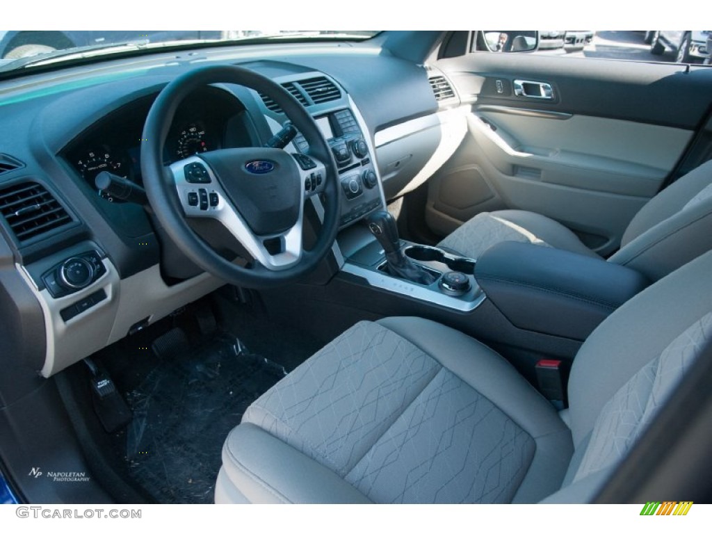 2015 Explorer 4WD - Deep Impact Blue / Medium Light Stone photo #3