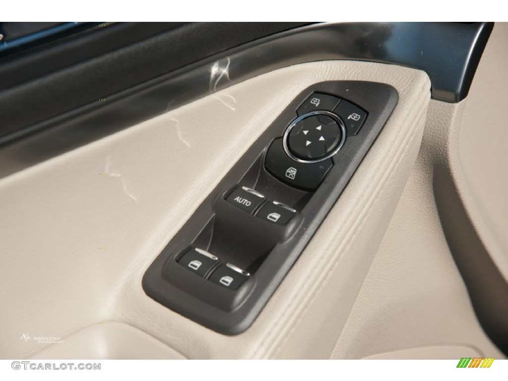 2015 Explorer 4WD - Deep Impact Blue / Medium Light Stone photo #4