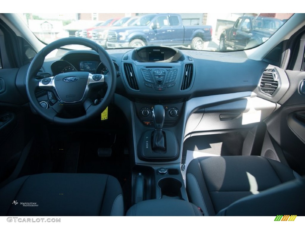 2015 Escape S - Oxford White / Charcoal Black photo #5