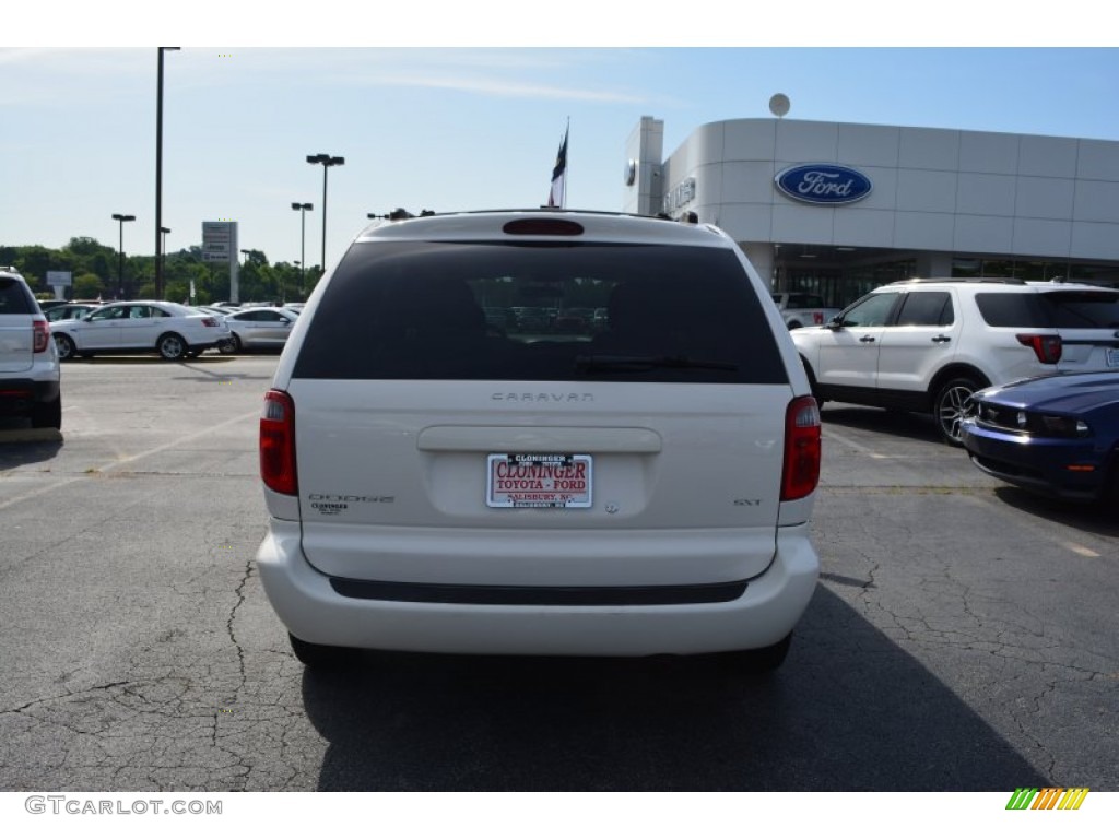 2005 Caravan SXT - Stone White / Medium Slate Gray photo #4