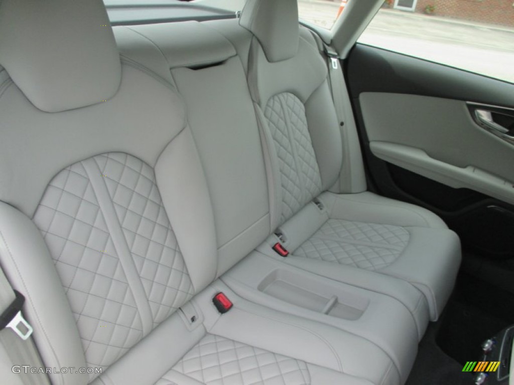 2014 Audi S7 Prestige 4.0 TFSI quattro Rear Seat Photos