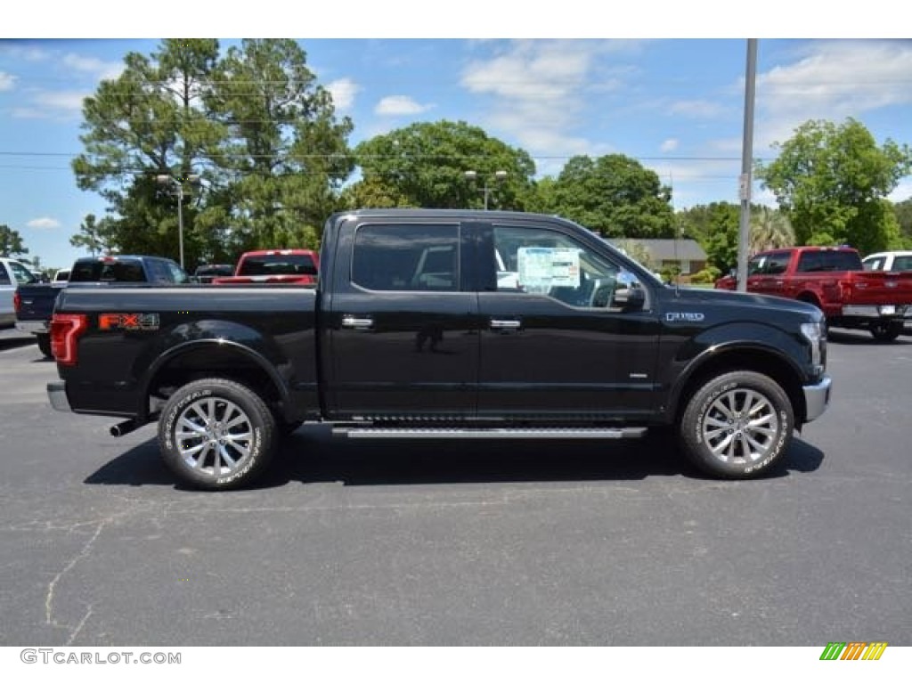 2015 F150 Lariat SuperCrew 4x4 - Tuxedo Black Metallic / Medium Light Camel photo #4