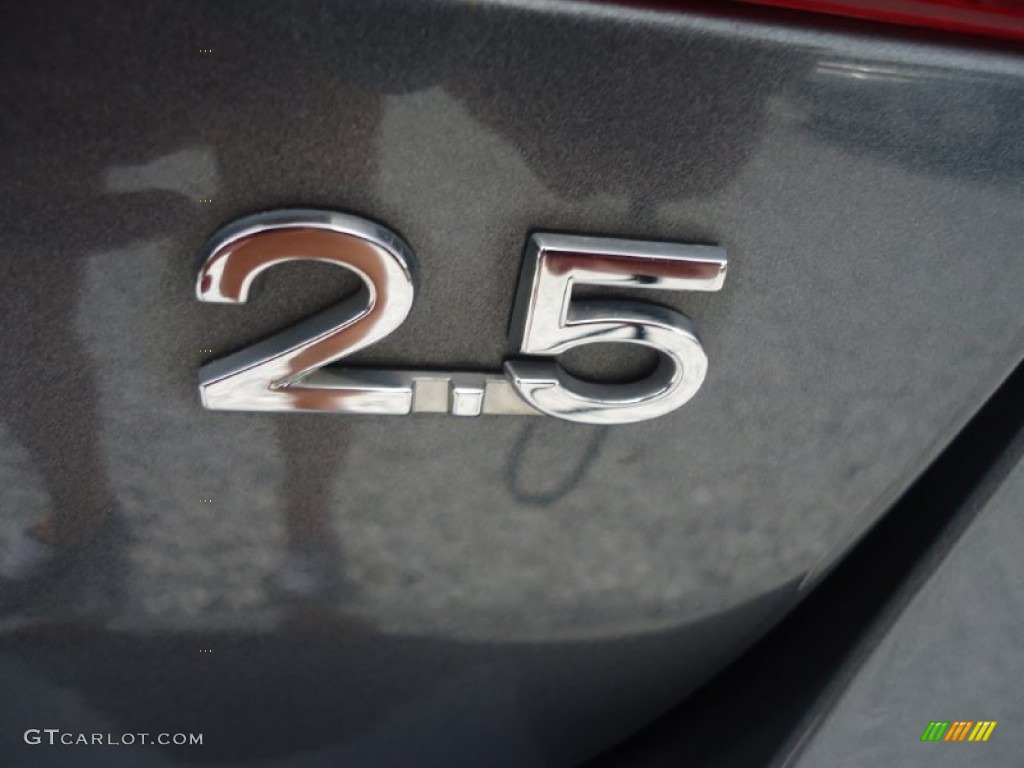 2009 Volkswagen Jetta SE Sedan Marks and Logos Photo #104992773