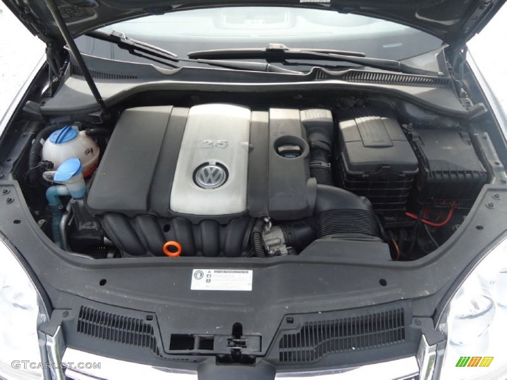 2009 Volkswagen Jetta SE Sedan Engine Photos