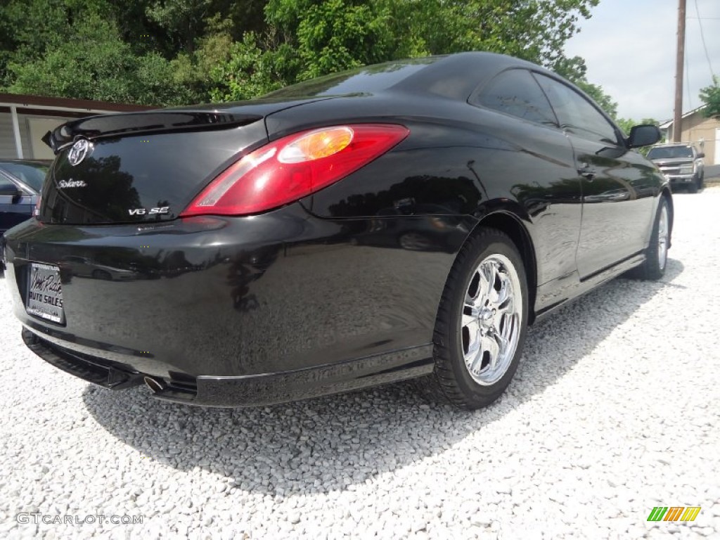 2006 Solara SE V6 Coupe - Black / Dark Stone photo #6