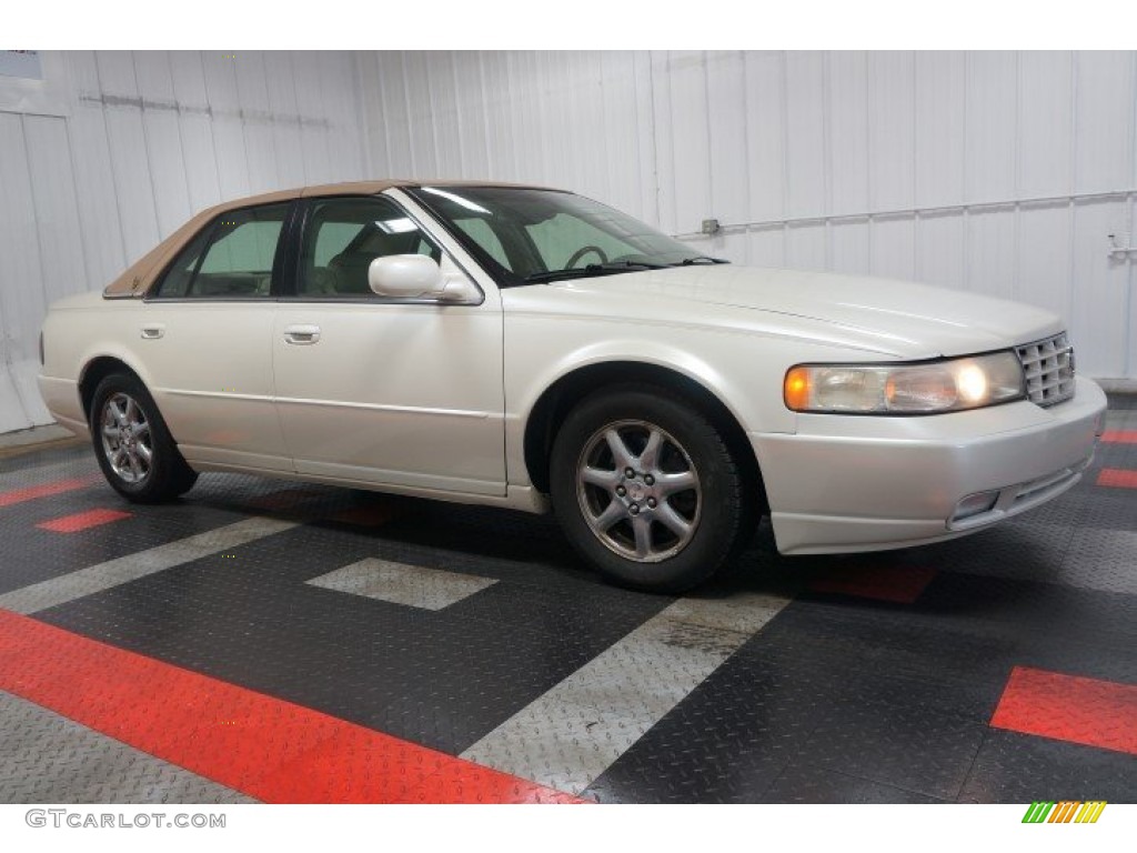 2002 Seville SLS - White Diamond / Neutral Shale photo #6
